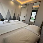 Modern With Heated Private Pool - Antalya Lara Βίλα *